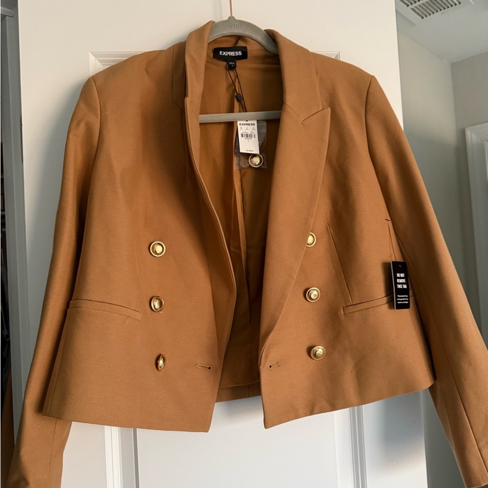 NWT Expresss Blazer in a warm brown color!